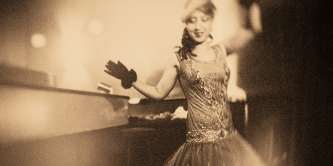 thefashioncriticflapper_novelsuspects